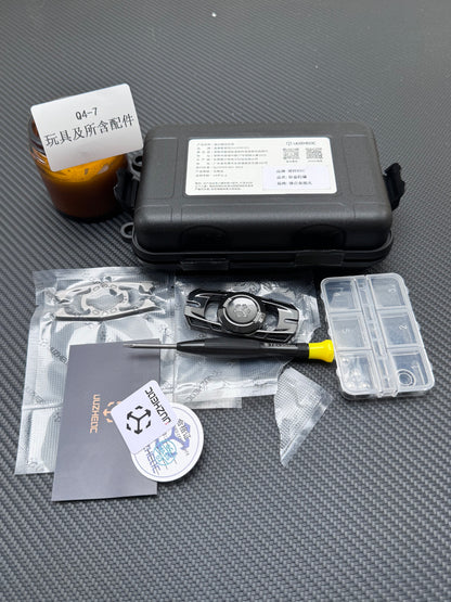 Ling Yin Zirconium