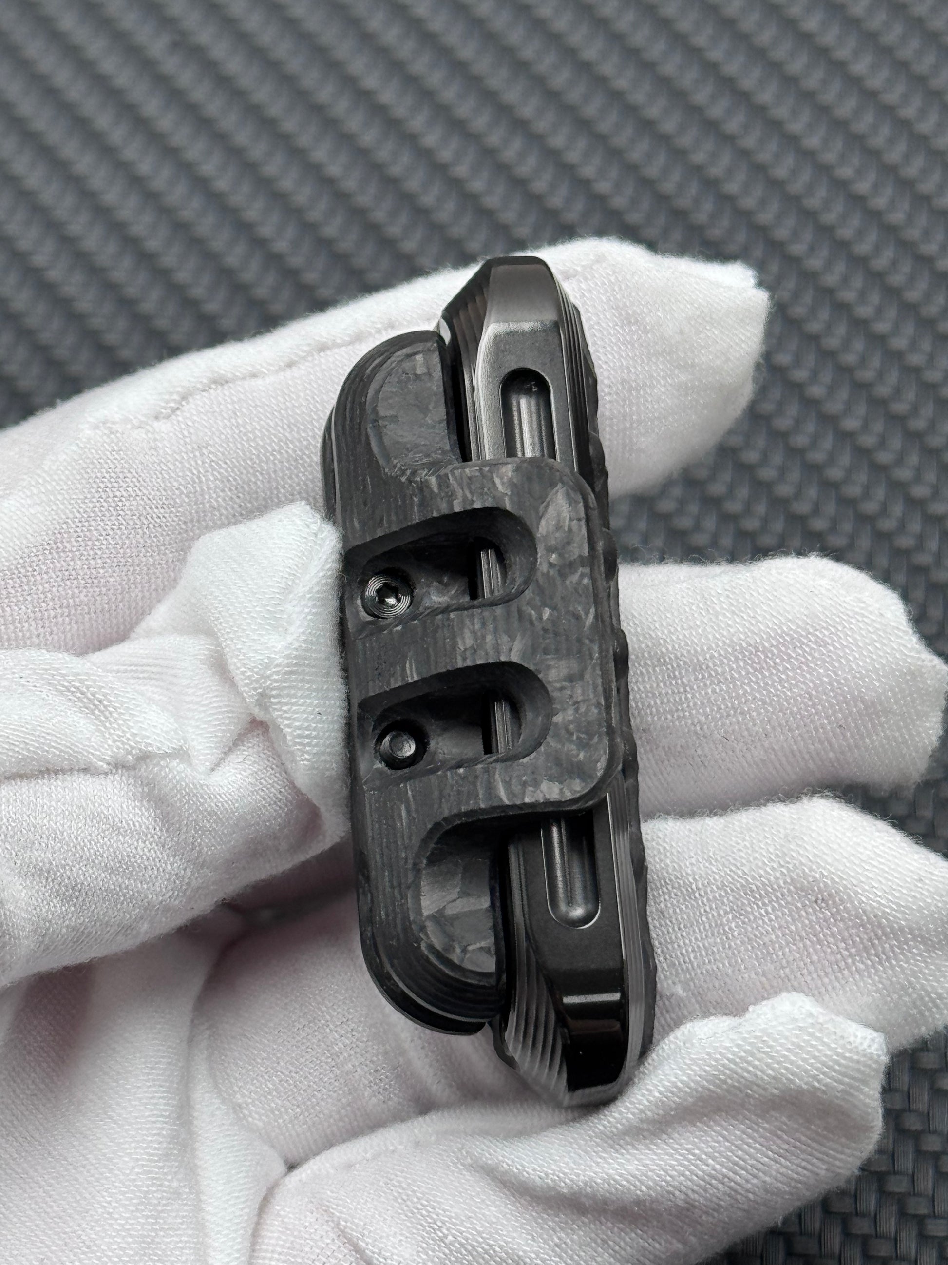 EXOSKELETON Carbon Fiber Bone Core