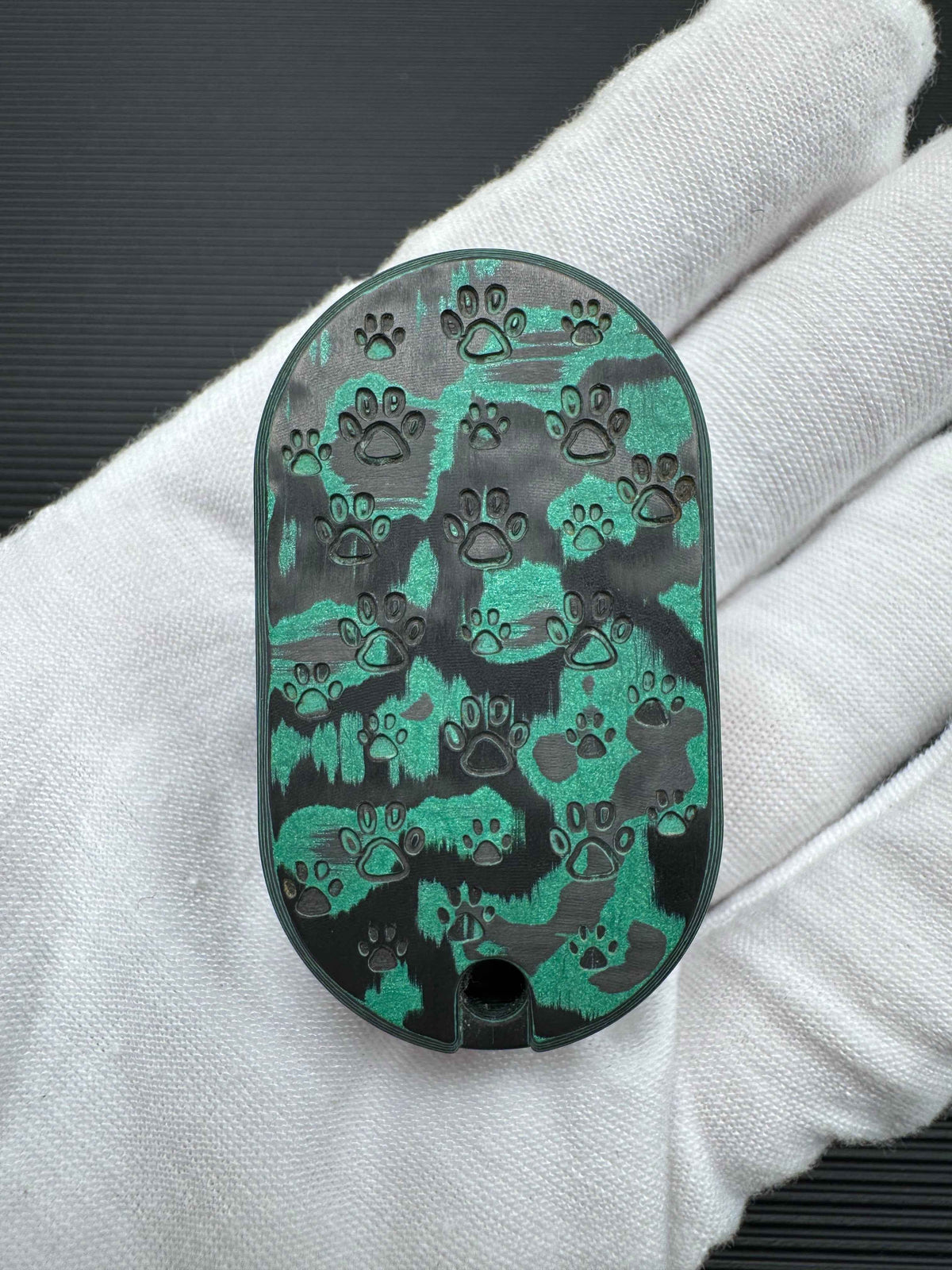 Greedy Cat Carbon Damascus