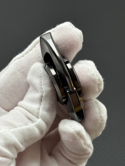 Baby Dolphin Zirconium