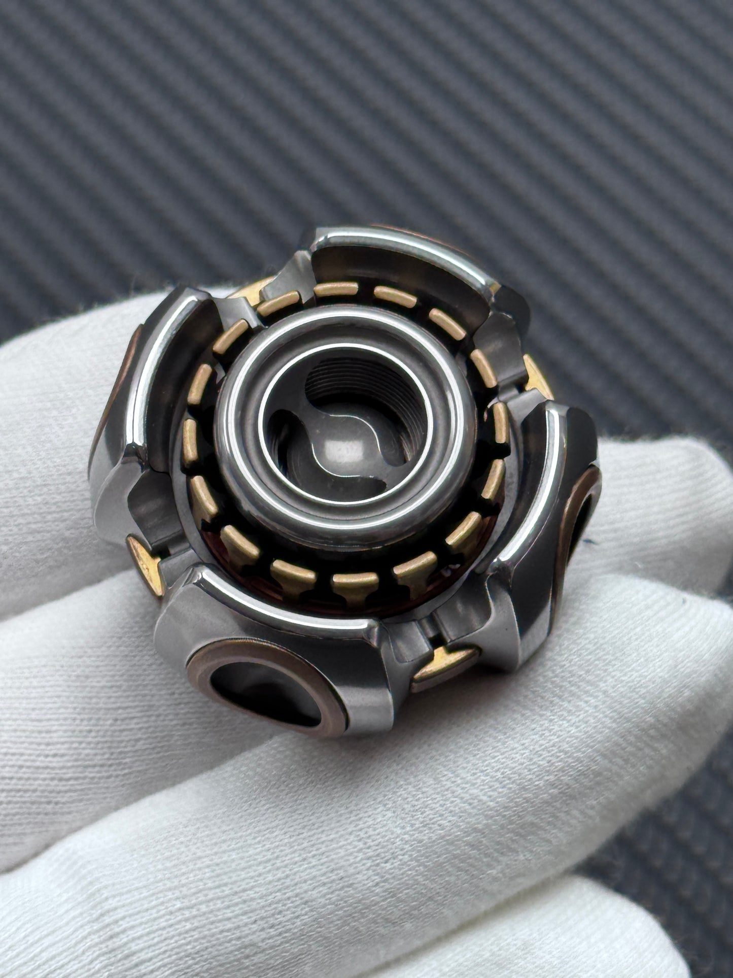 Noiz O Brass Stainless Steel