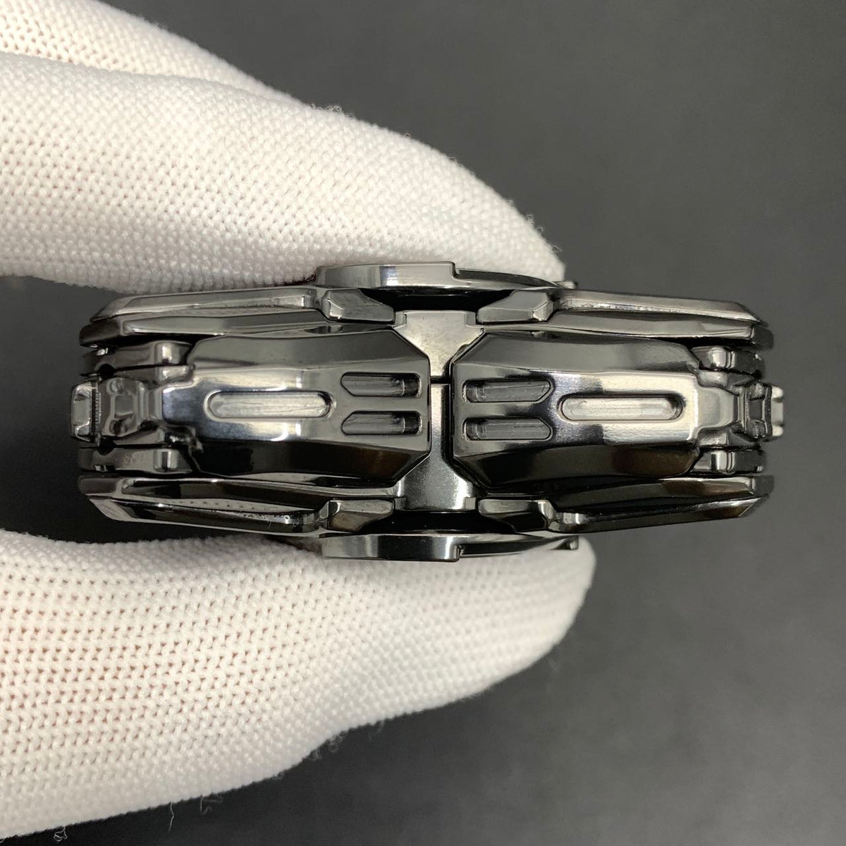 Shock String Zirconium Polished
