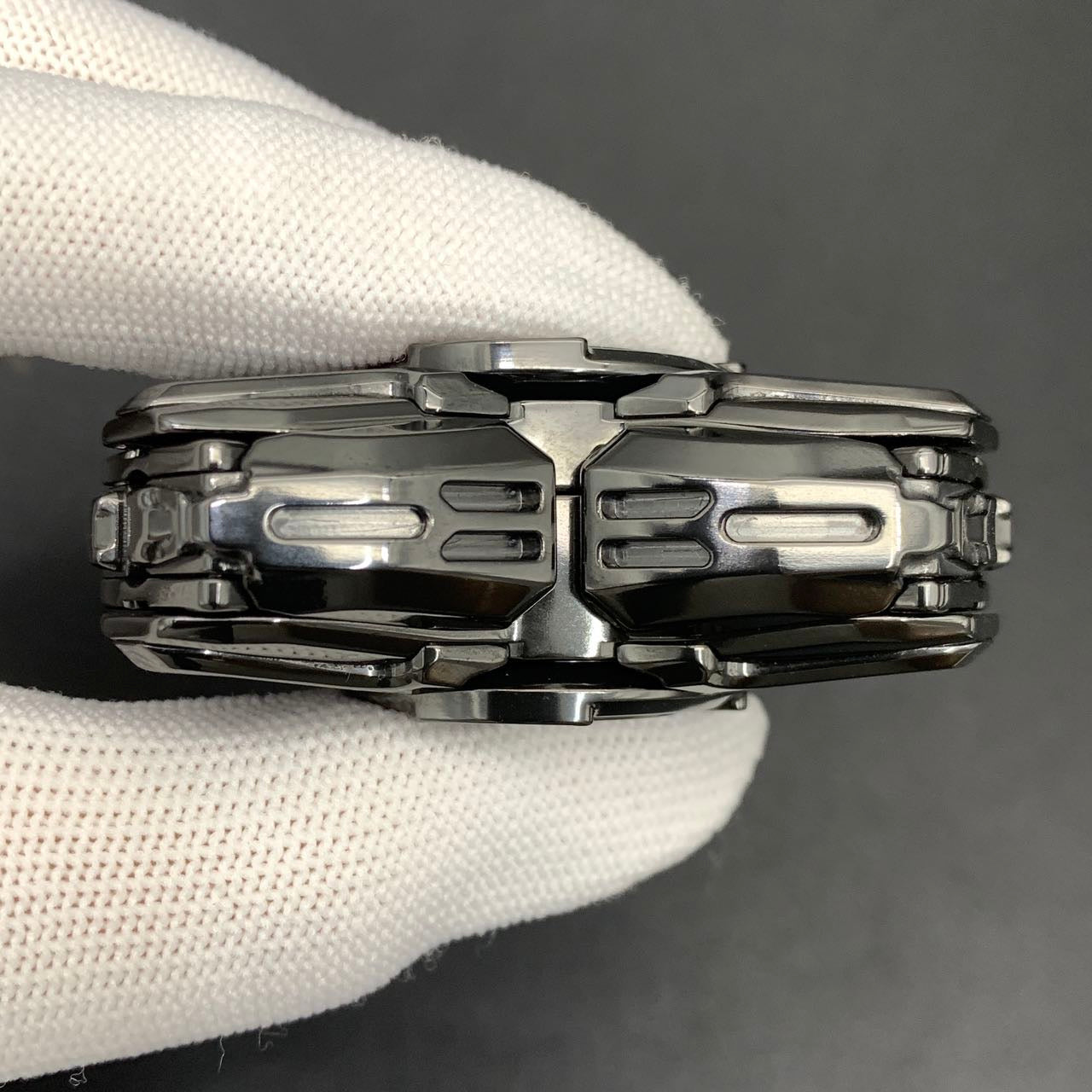 Shock String Zirconium Polished