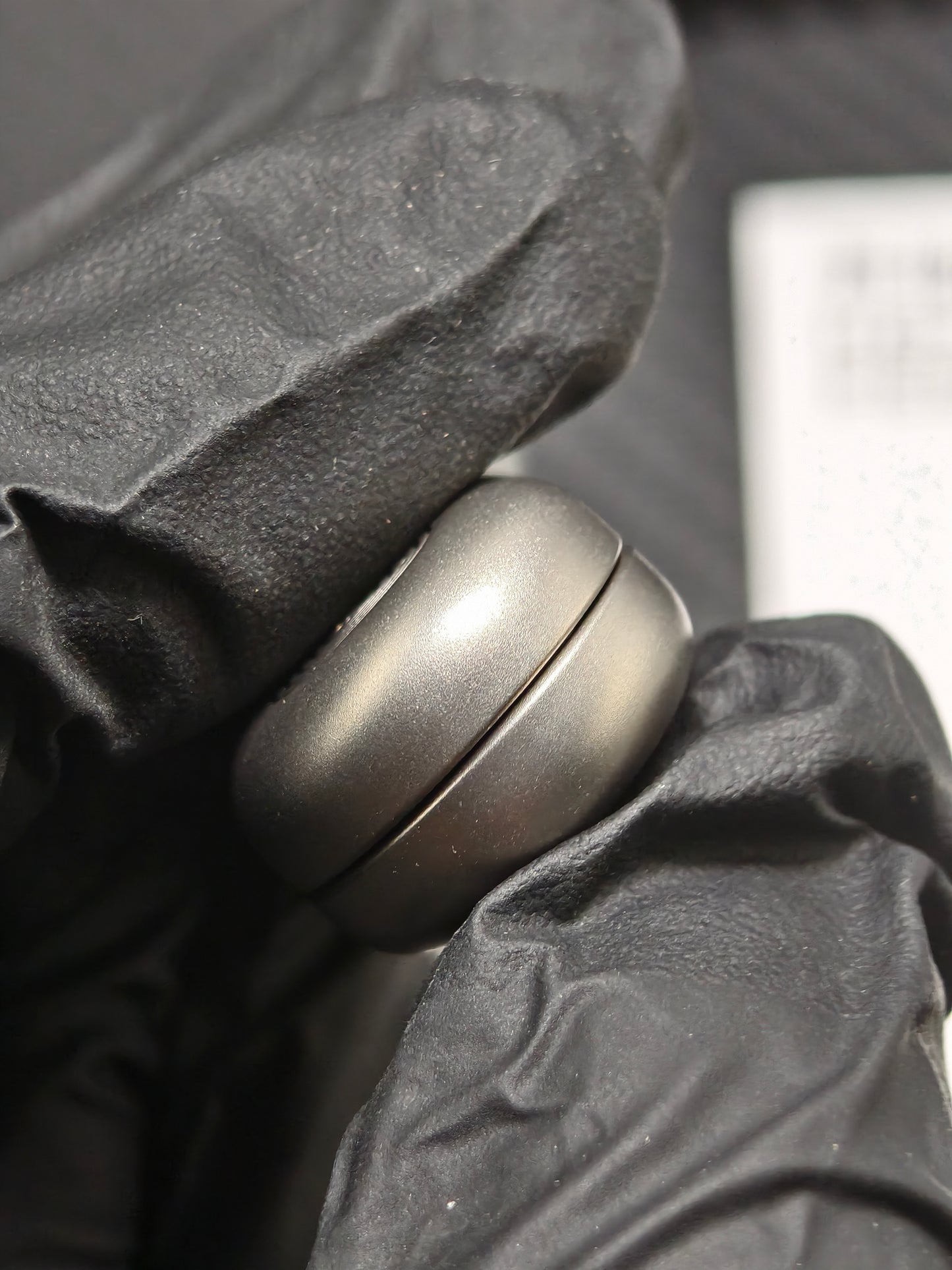 Floating Cloud Titanium