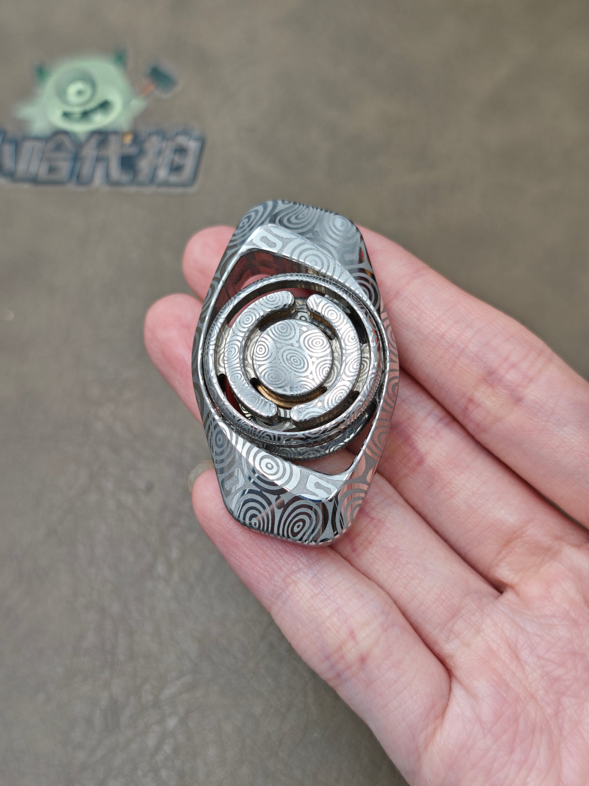 Phantom Dual Leaf Stainless Steel