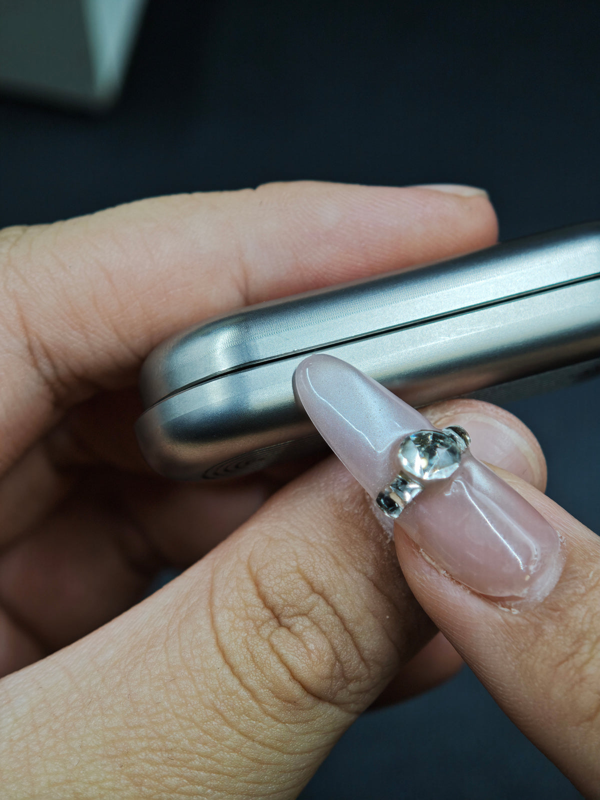 Floating Cloud Titanium