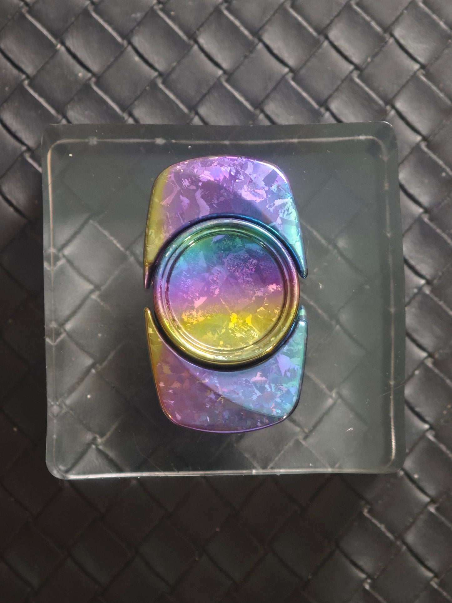 Spinner Crystallized Titanium