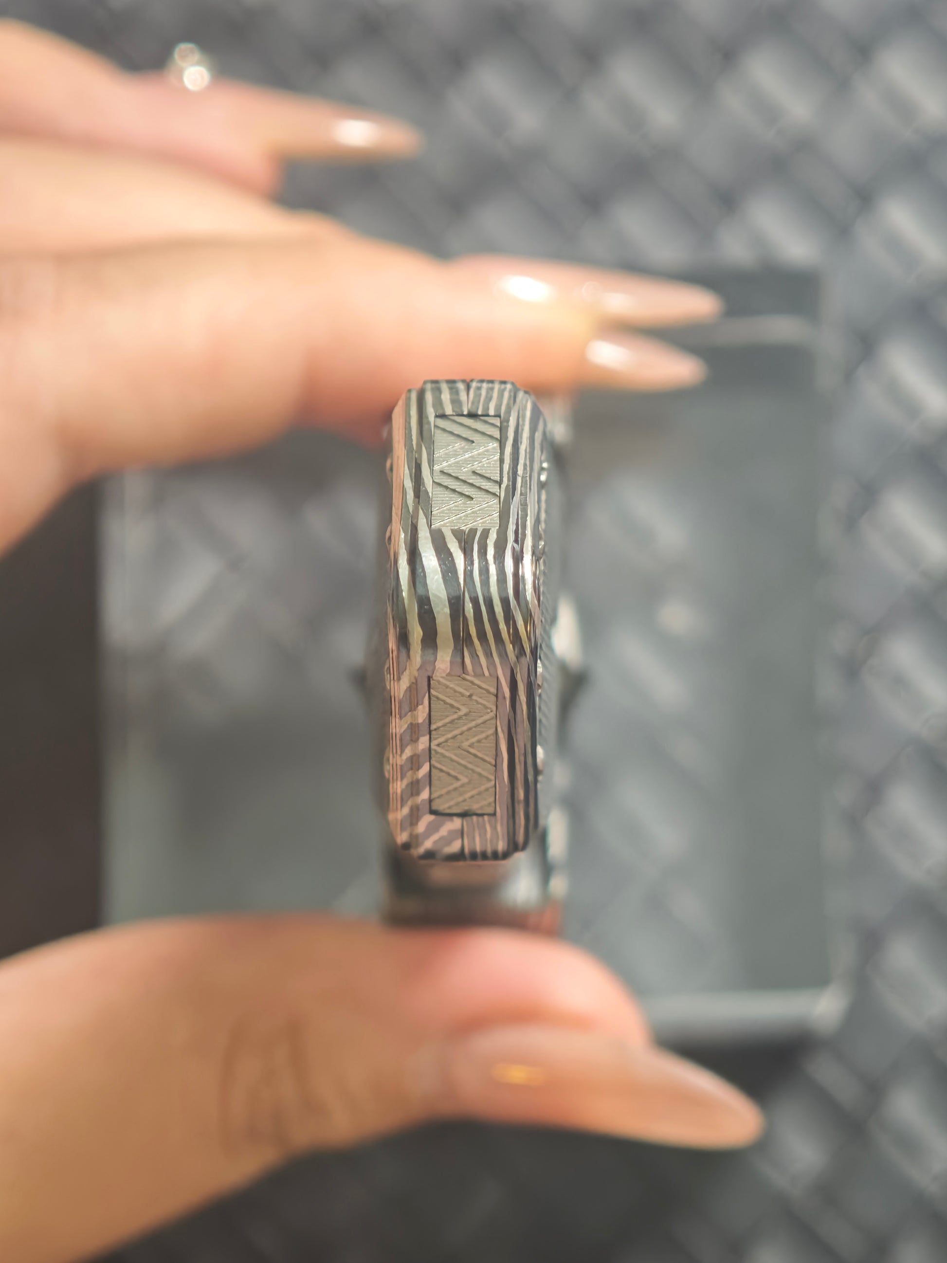 Ghost Lantern Lake Sword Zircuti