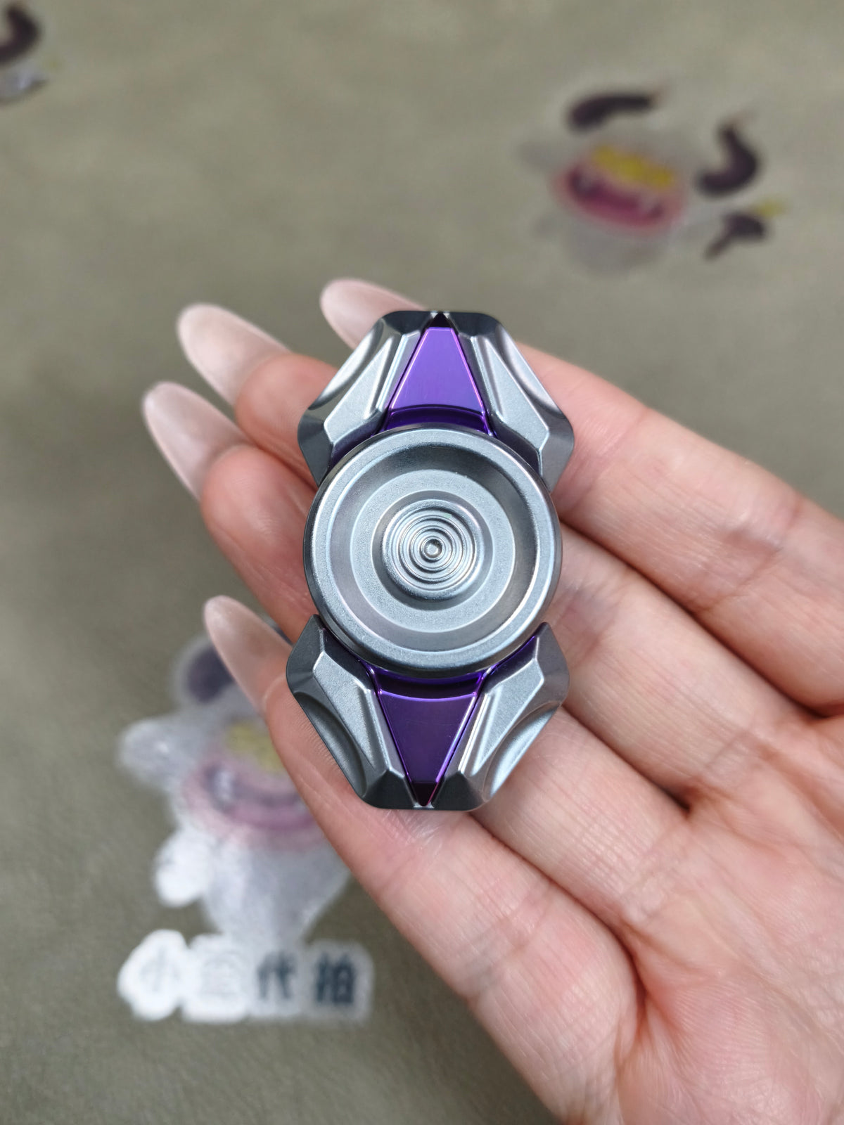 Spin Titanium Anodized
