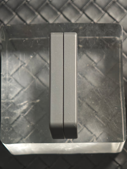 Mute Zirconium