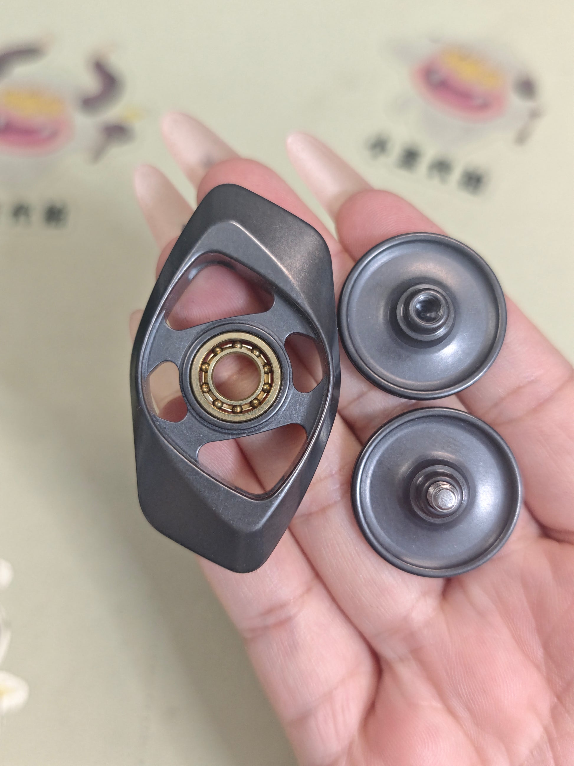 Mirror Eye Zirconium