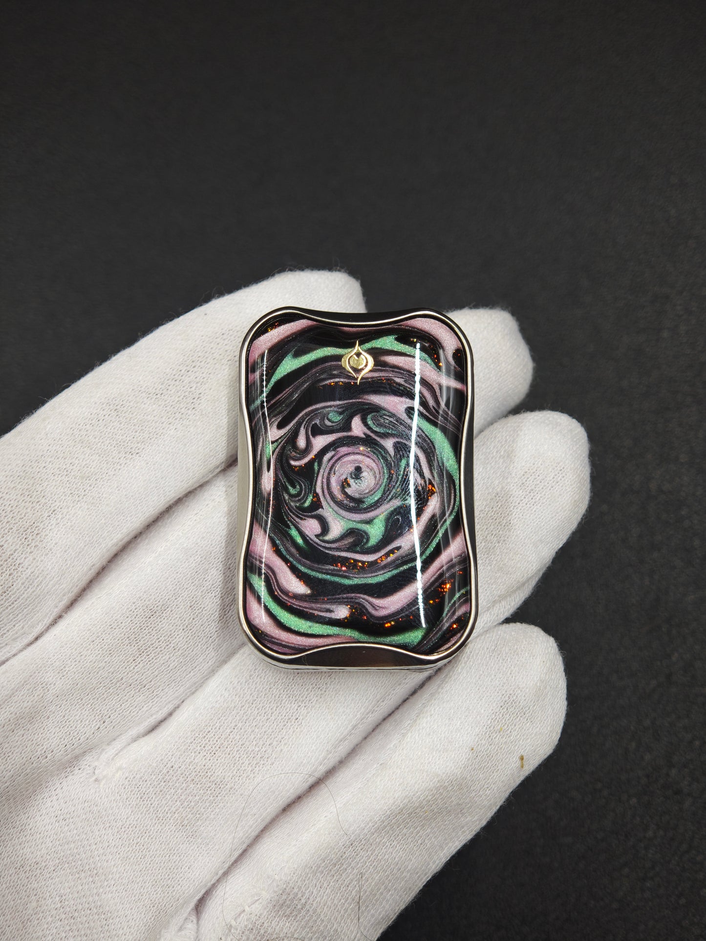 Slim Titanium
