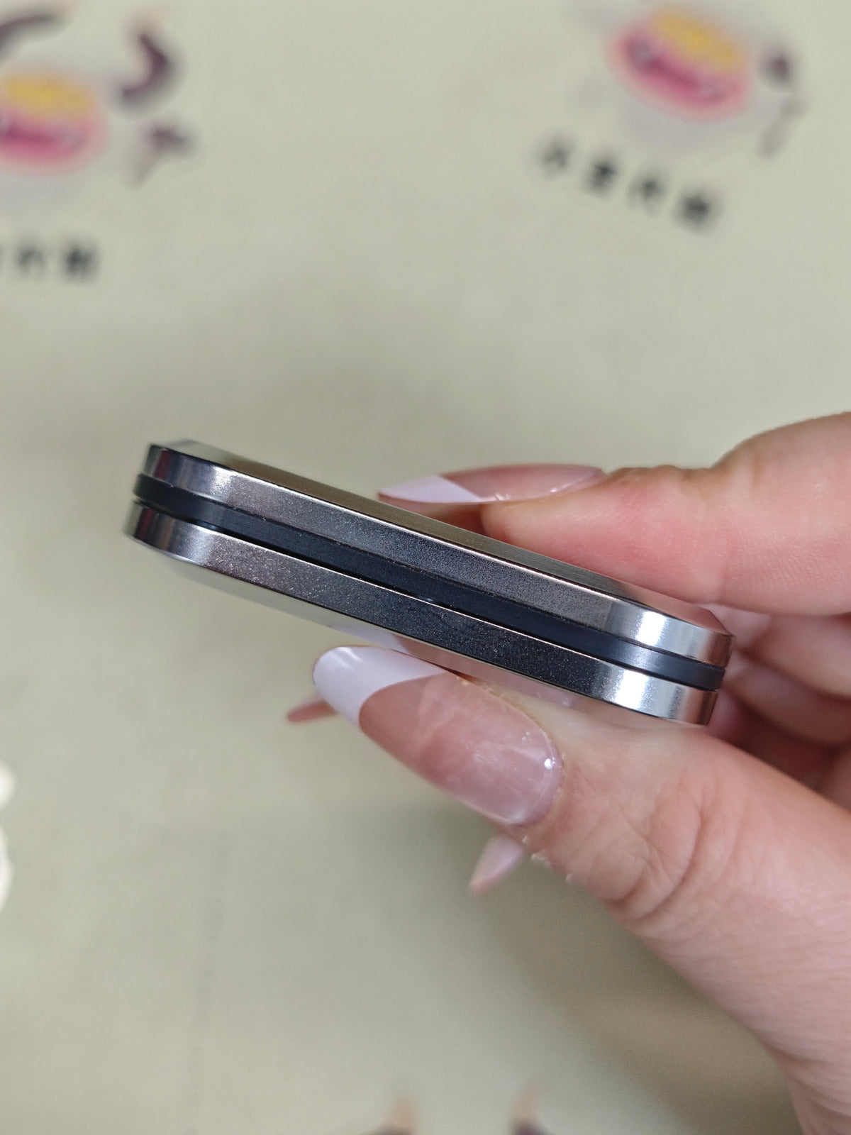Coco Candy Titanium