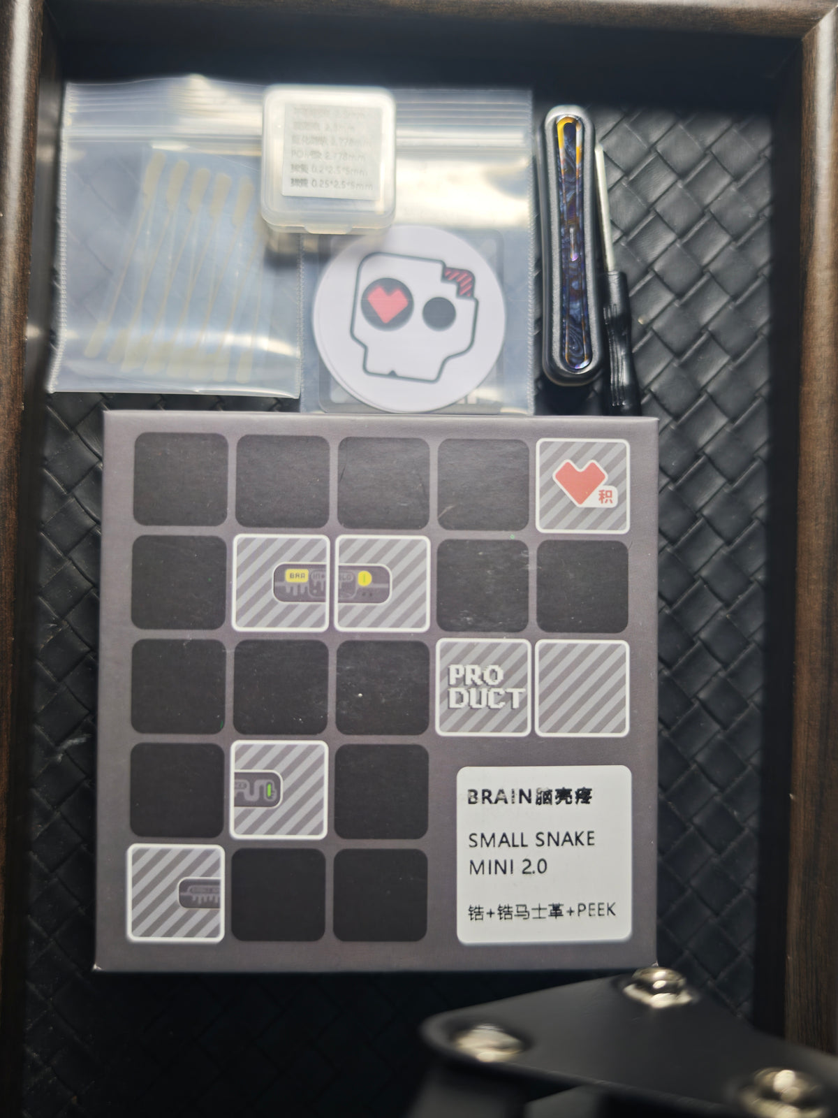 Snake Zirconium