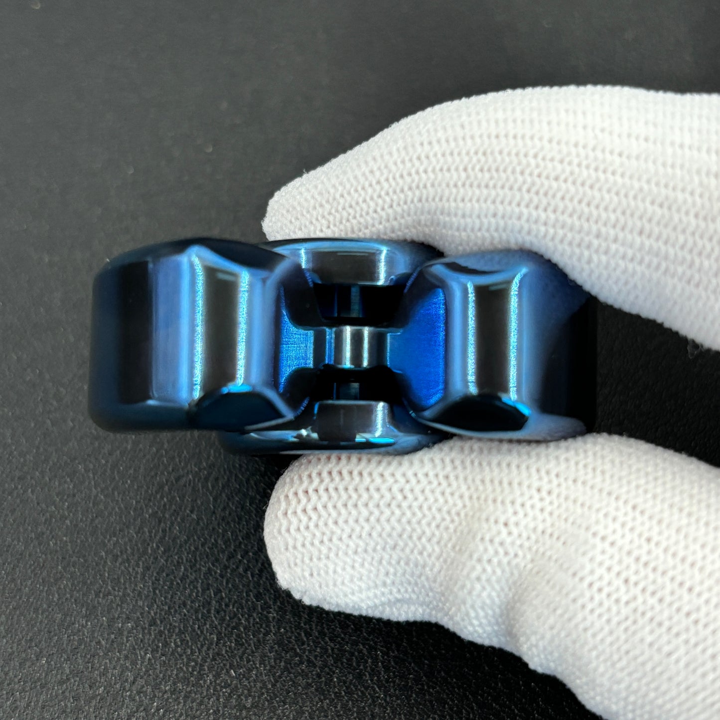Zhenyue Bearing Cap Zirconium
