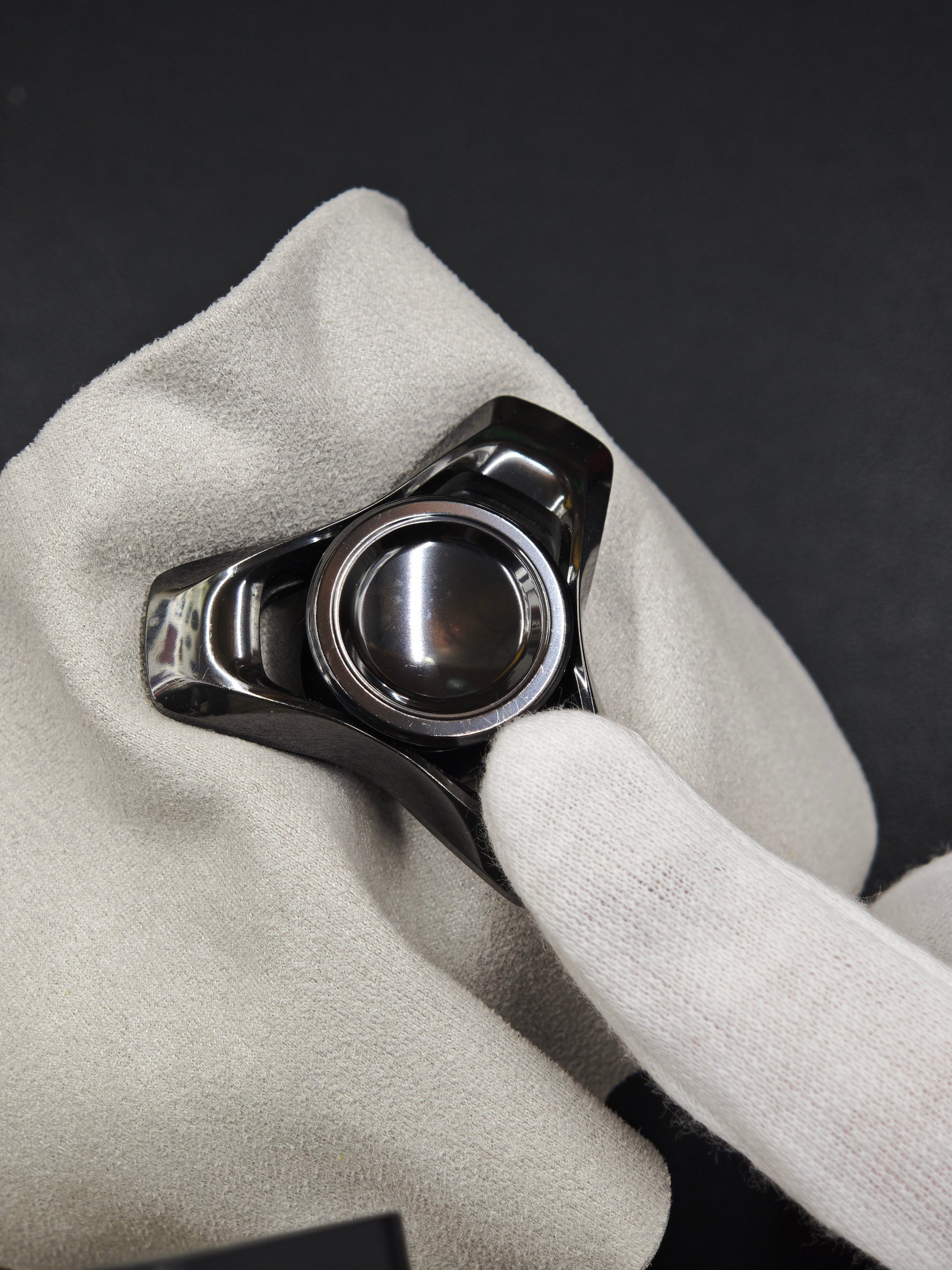 Liquid Zirconium Polished