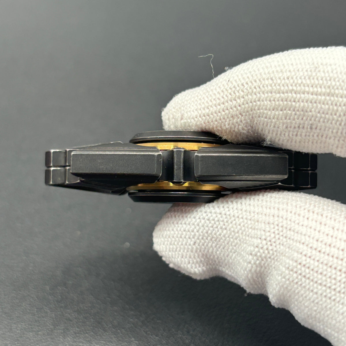 Dark Shell Opening Stainless Steel