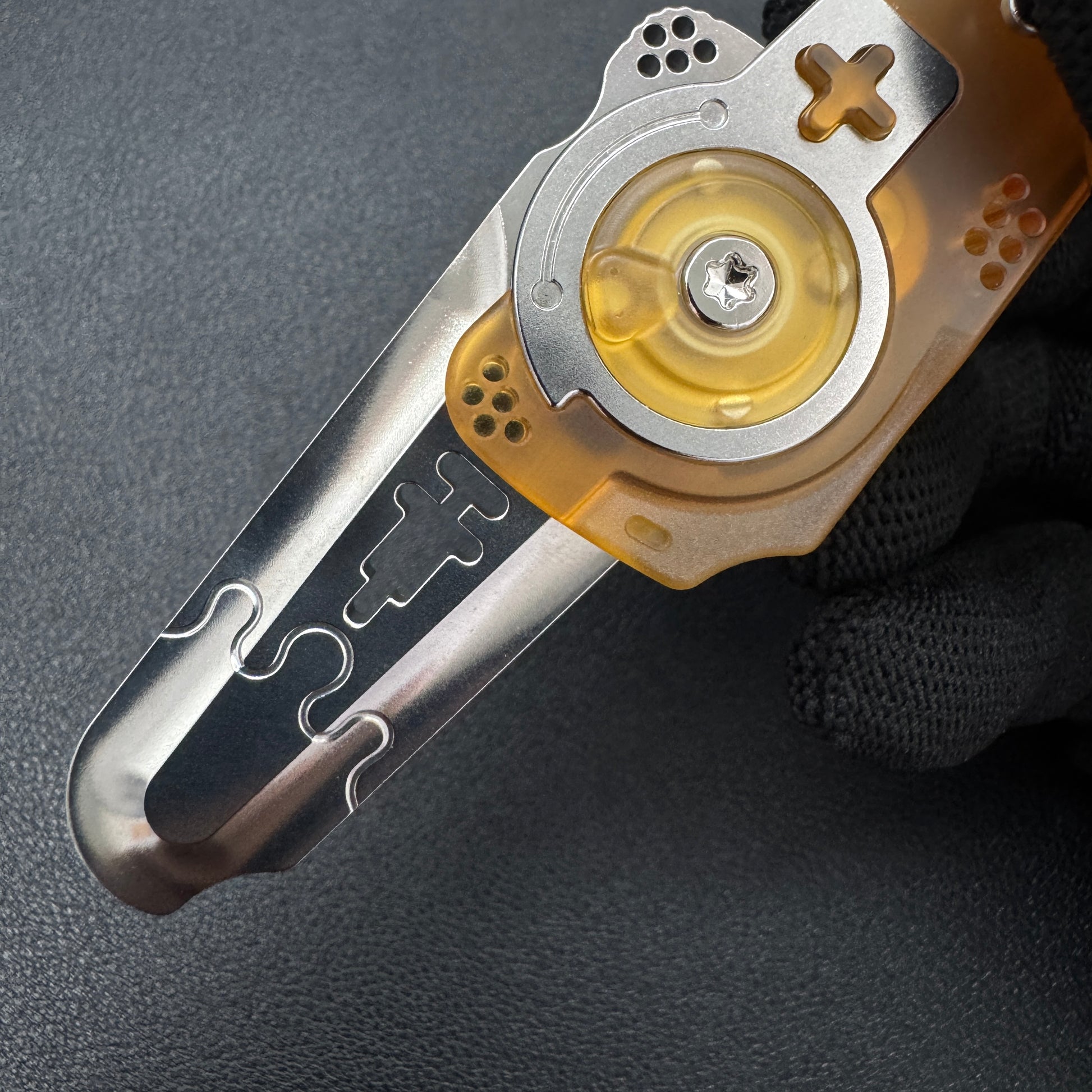 Dimension Slash Pry Bar PEI Titanium