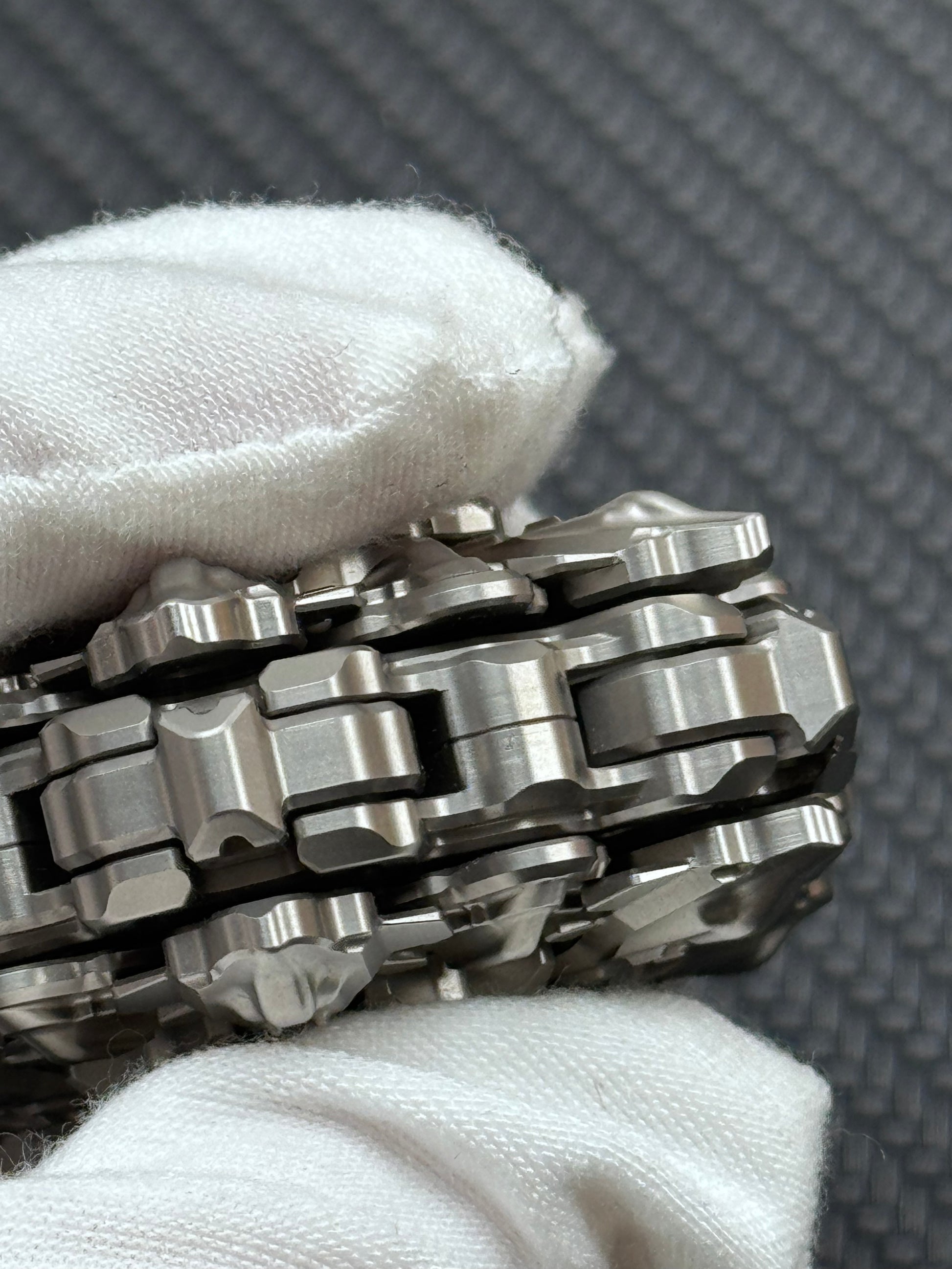 SEQUENCE EDC Dijiang Shell Opening Titanium