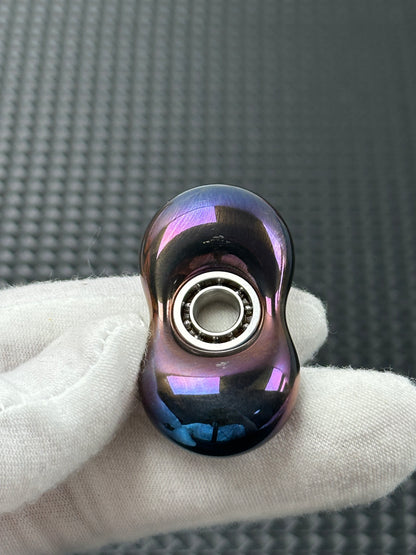 Two-Leaf Cell Zirconium Oil Slick