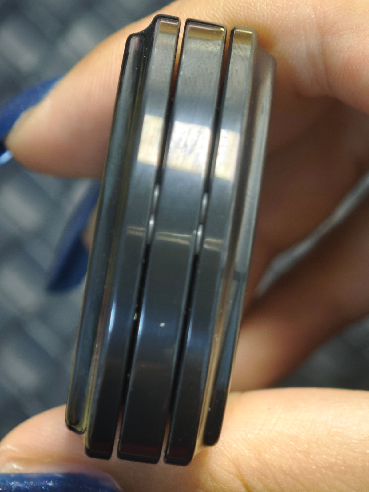 Balled Shell Zirconium