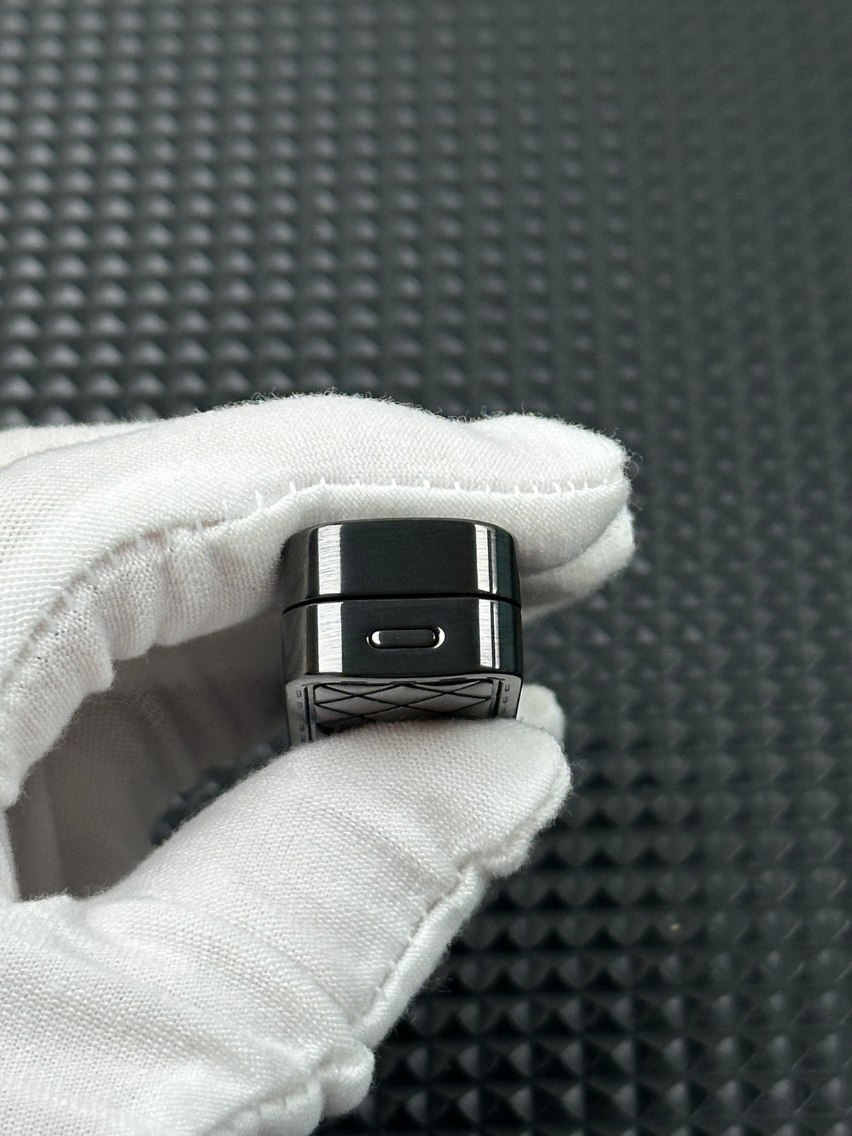Feng Ling Zirconium Polished