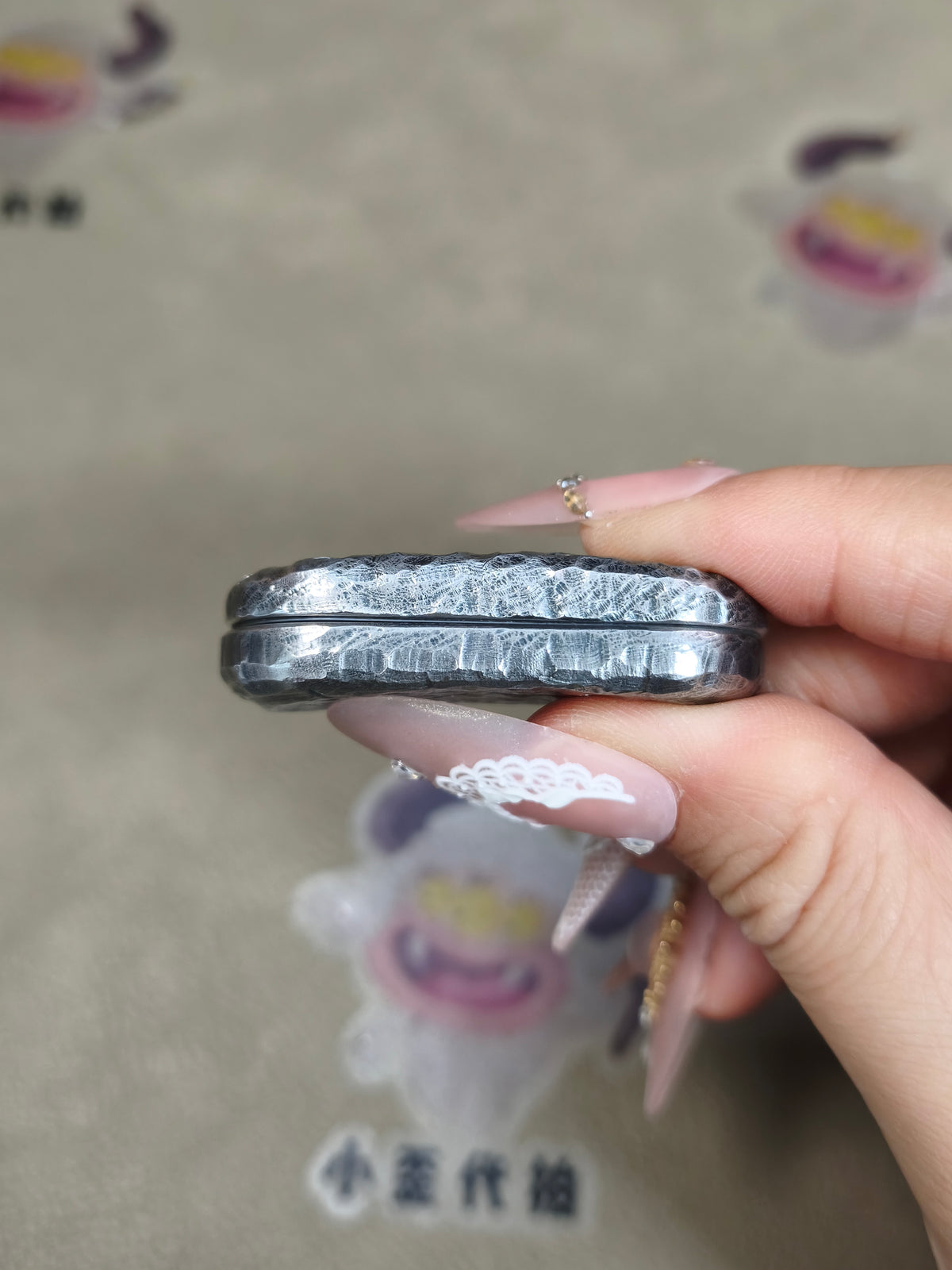 Top B Stainless Steel Stone Textured Engraved