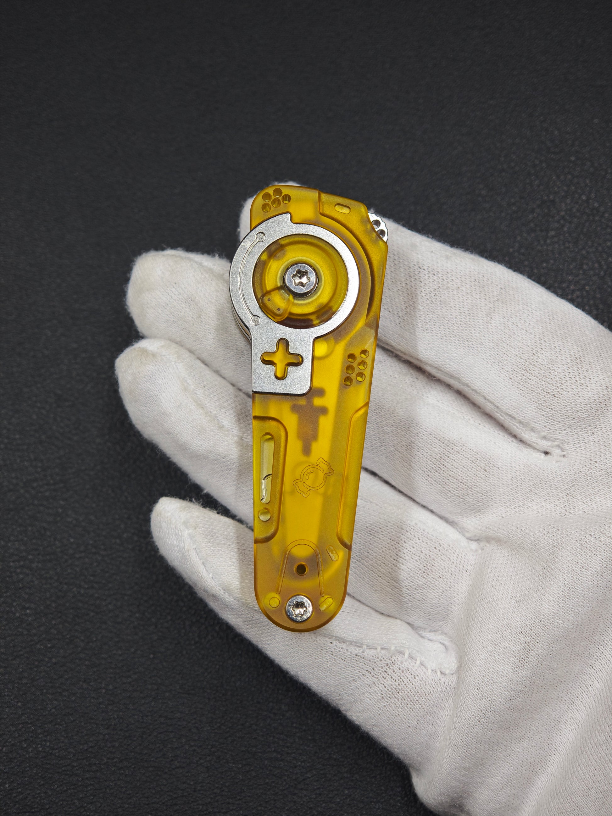 Dimension Slash Pry Bar Titanium PEI