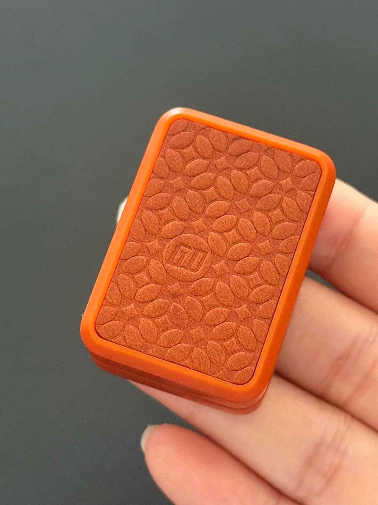 Mahjon Resin