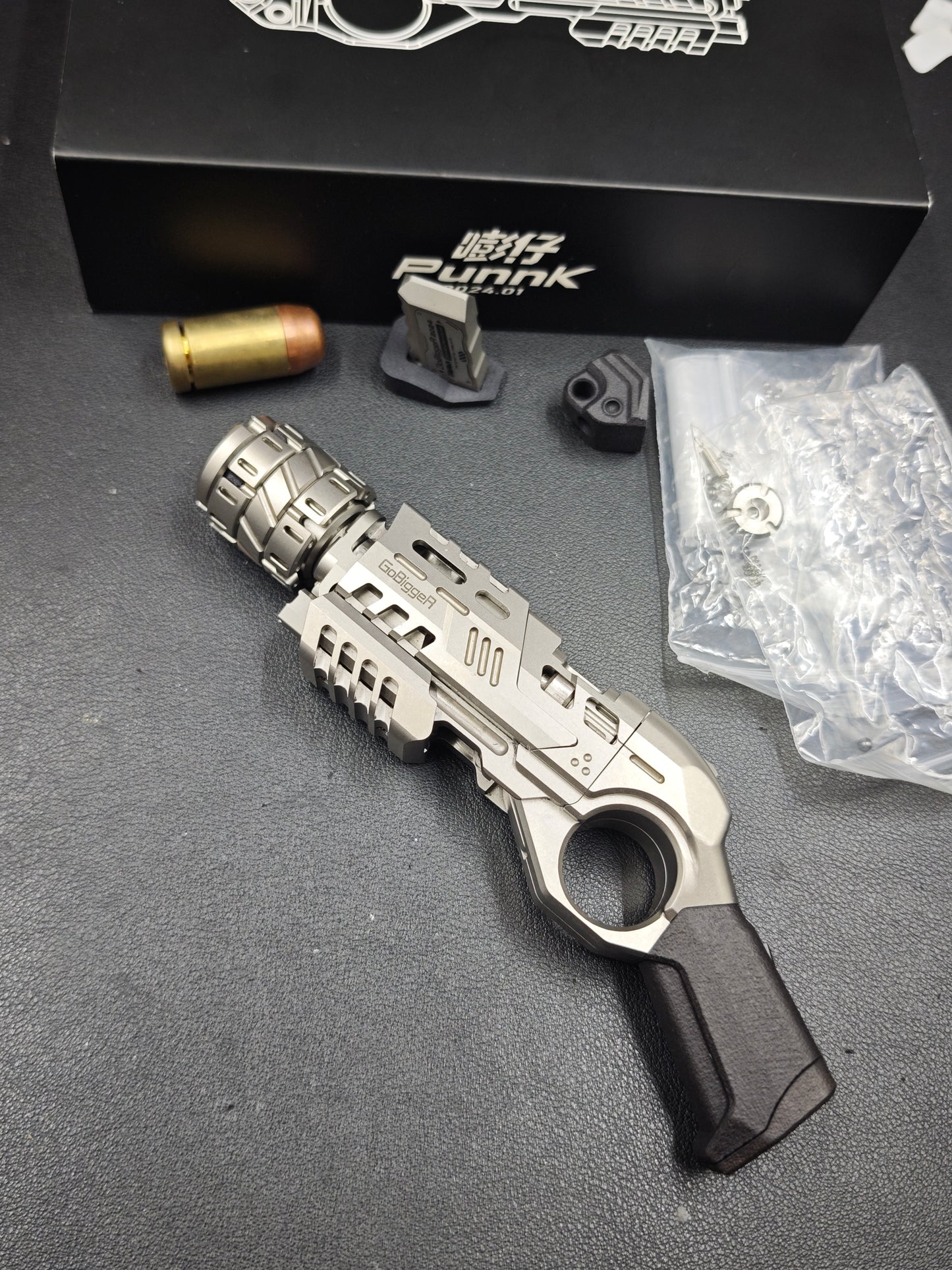 Punnk Titanium