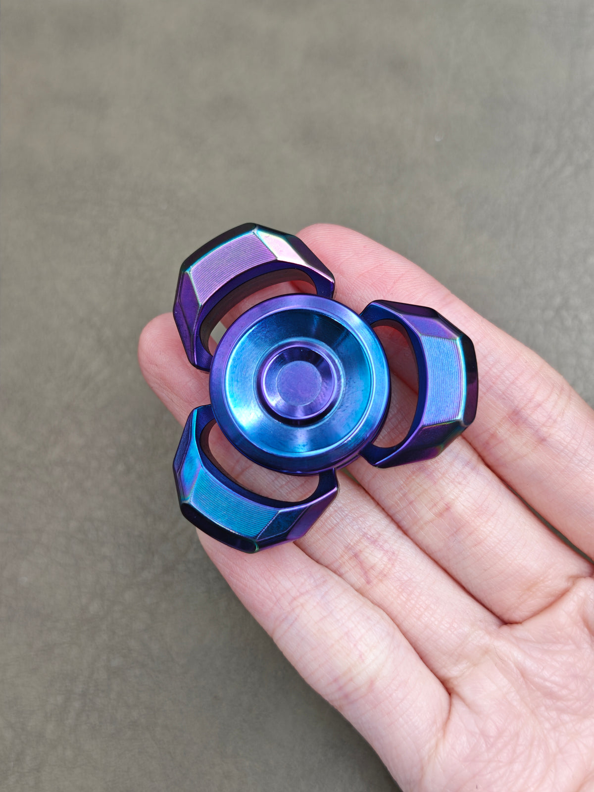 Whisper Duo Tungsten Color-Anodized