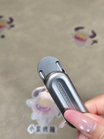 Floating Cloud Titanium