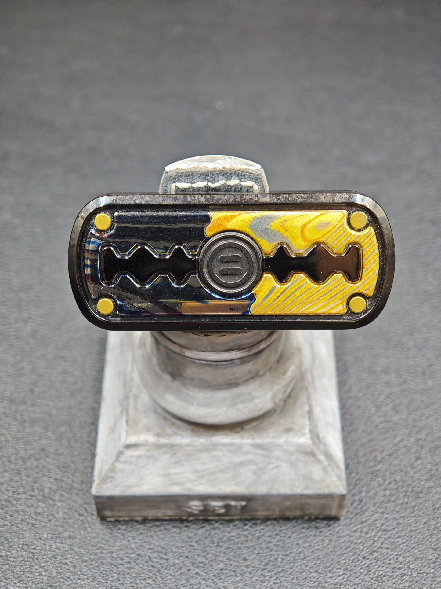 Razor Edge Zircuti Mokume Crystallized Titanium