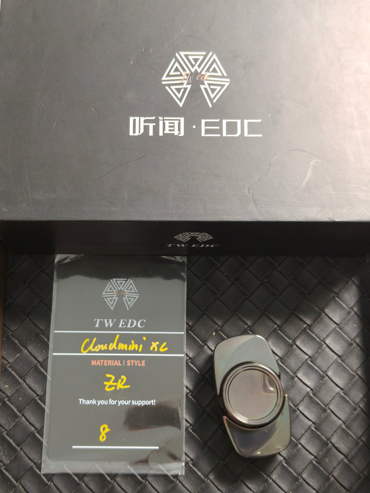 Premium Exquisite Cloud Zirconium Oil Slick