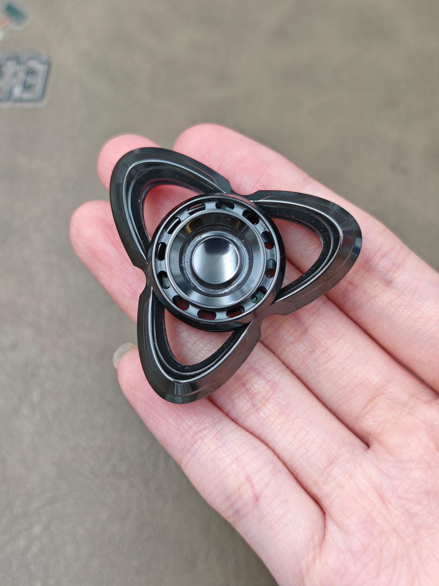 Cat's Eye Zirconium