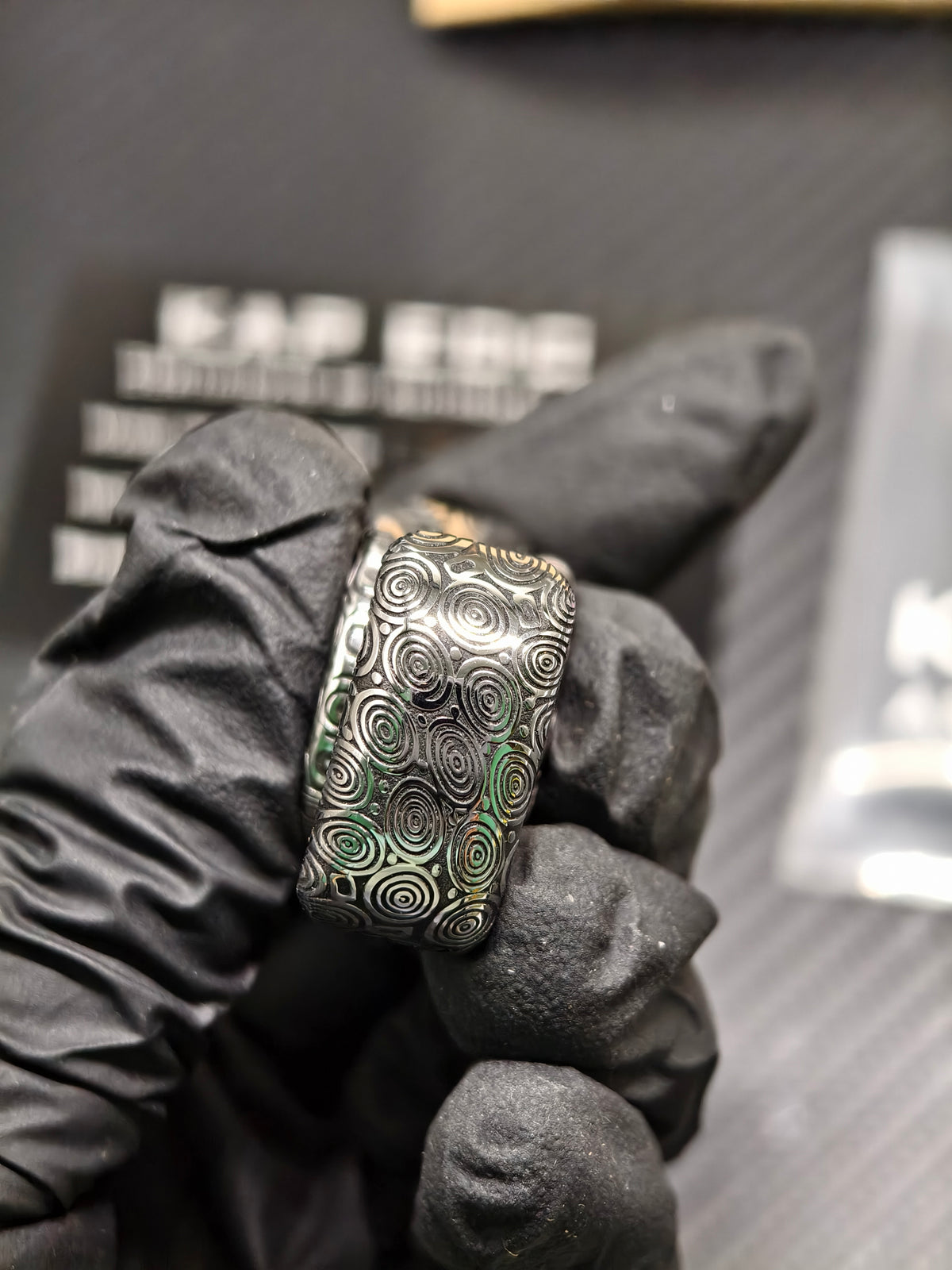 Two-Leaf Horizon Damasteel