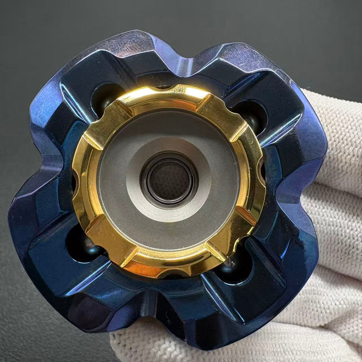 DISCUS Titanium