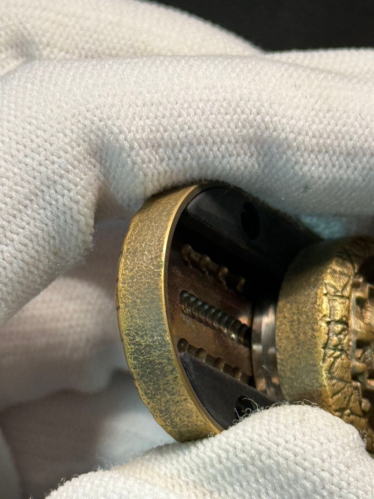F2 Brass