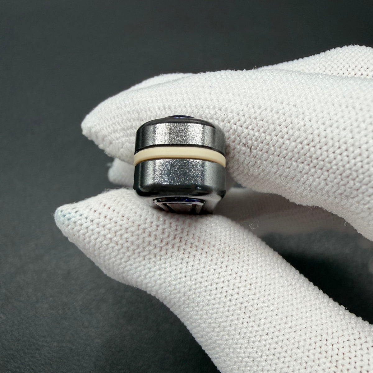 Snake Zirconium