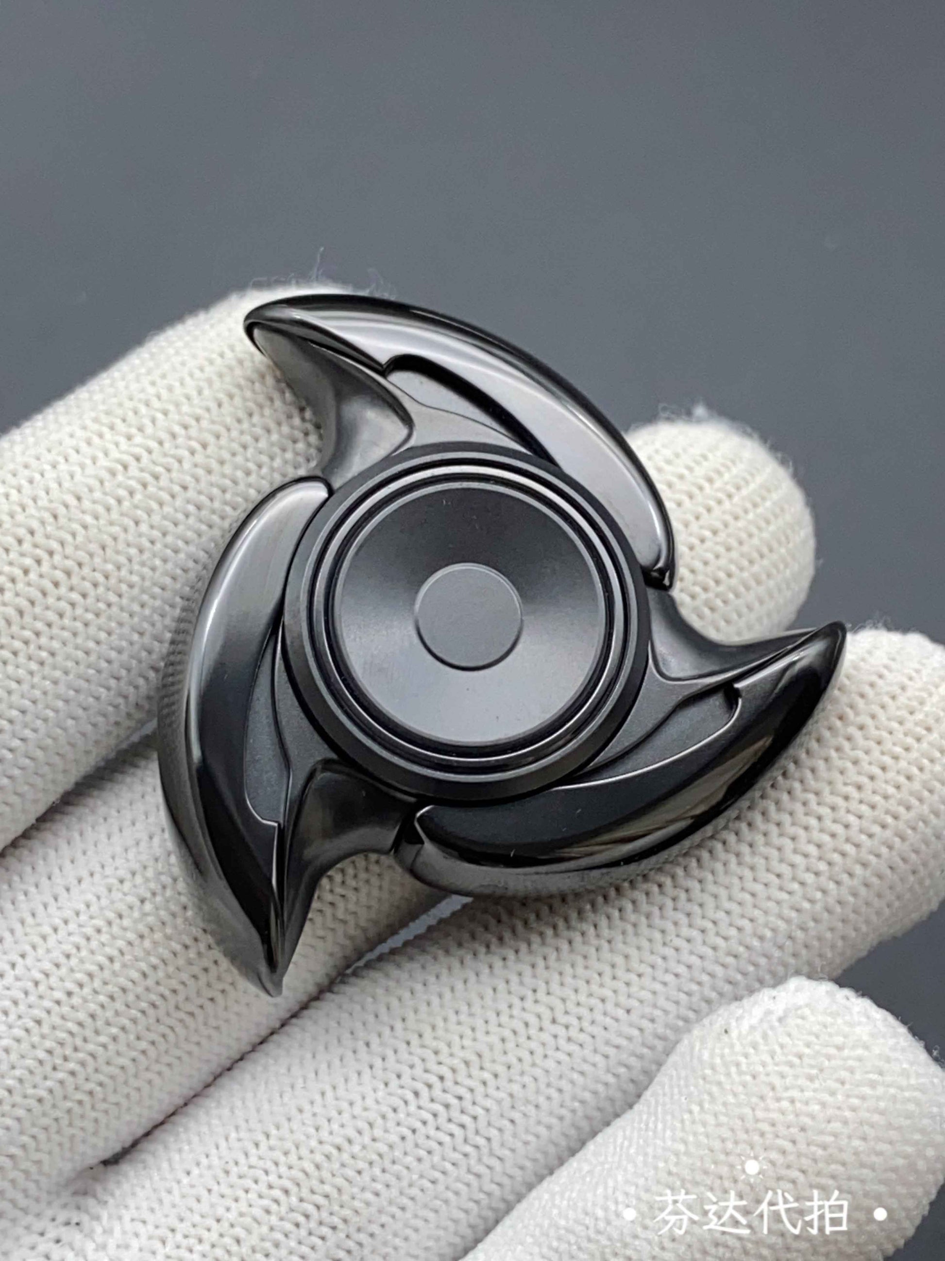 Liquid Zirconium