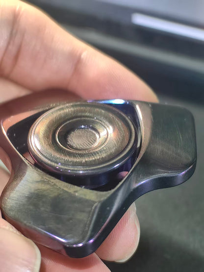 Phantom Dual Leaf Zirconium Anodized