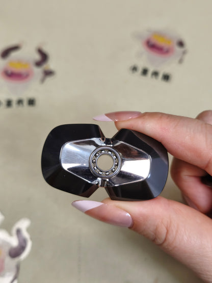 Lentic Zirconium Polished