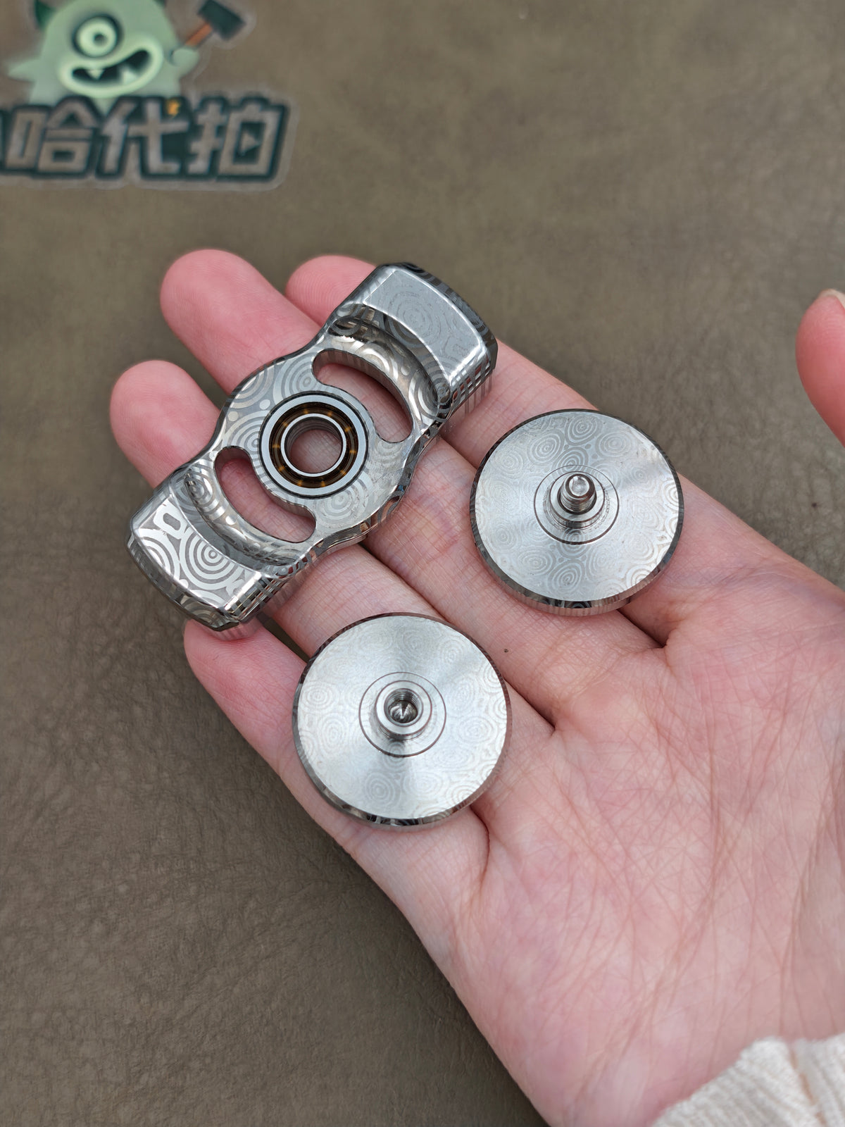 Floating Shadow Damasteel