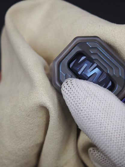 Cracker Mokuti Titanium Zirconium