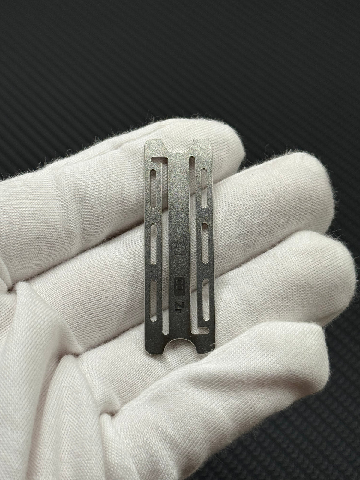 Feng Ling Zirconium Stonewashed Polished