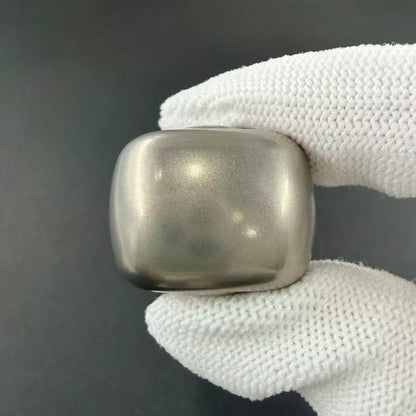 Sugar Cube Titanium