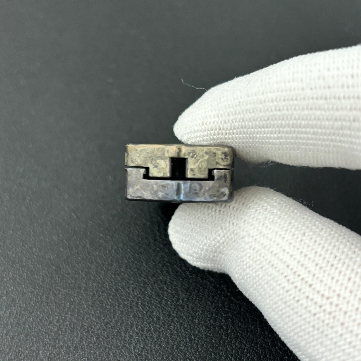 Plane Crystallized Zirconium Color-Anodized