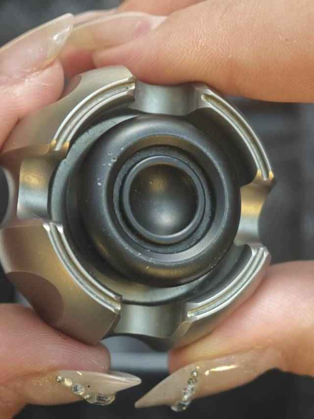 Noiz Titanium