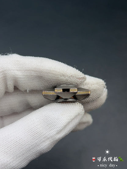 Malta Cross Superconductor