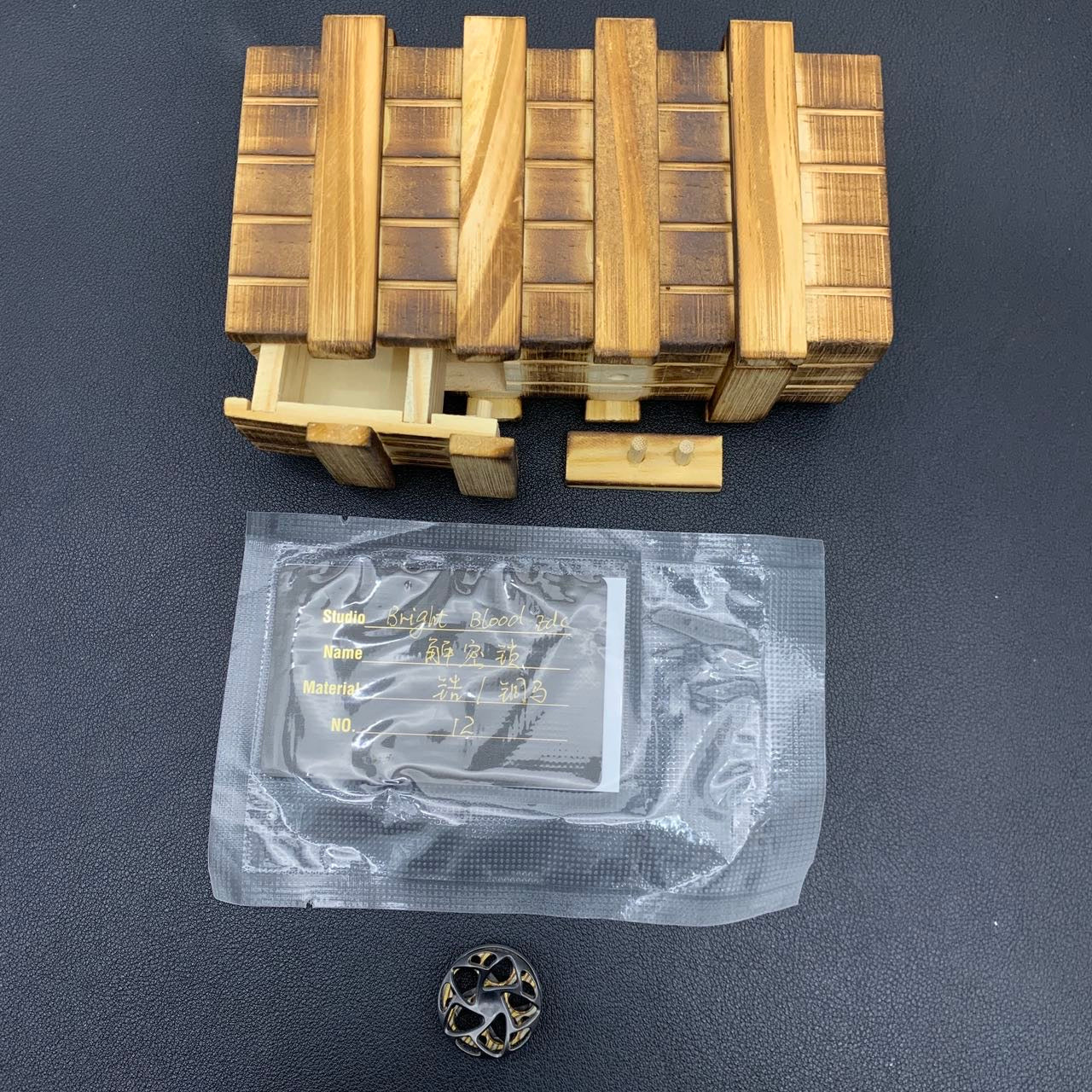 Decode Buckle Mokume Zirconium